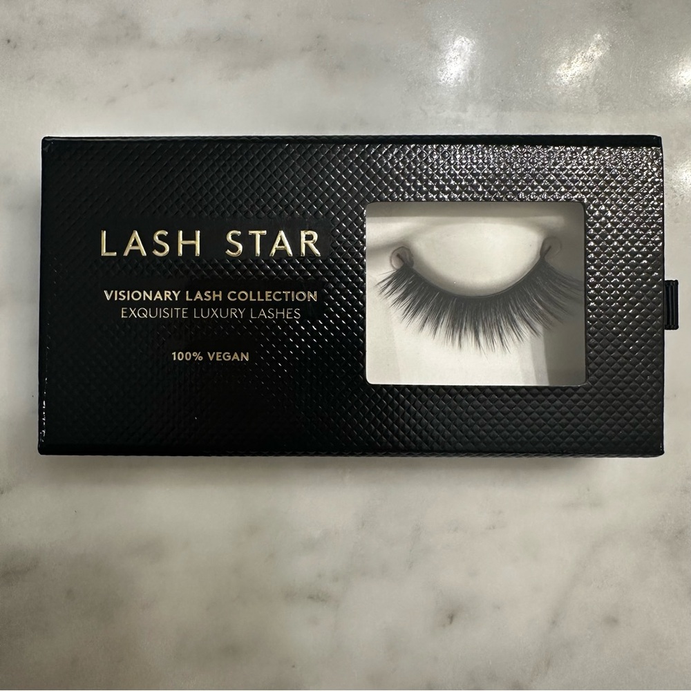 New Lash Star Visionary Vol 006 Full 3D Volume
Length Drama Silk Lashes